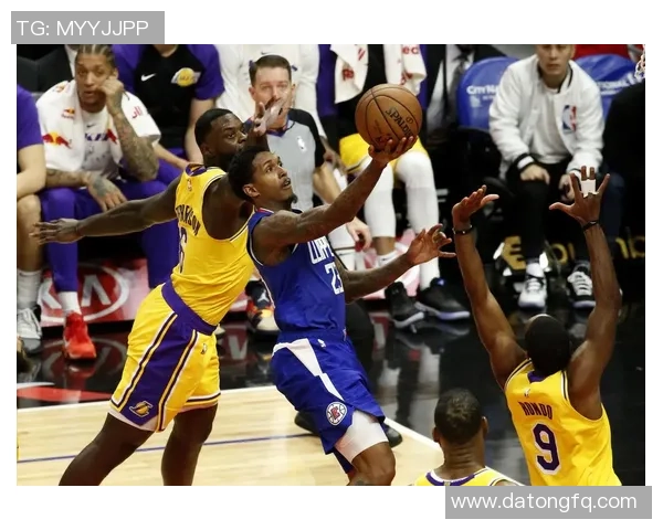 2008年火箭创造22连胜传奇对决湖人展现篮球巅峰对抗魅力